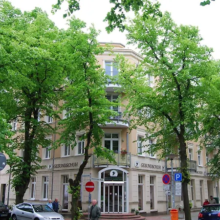 Apartment Warnemuende Am Kurpark